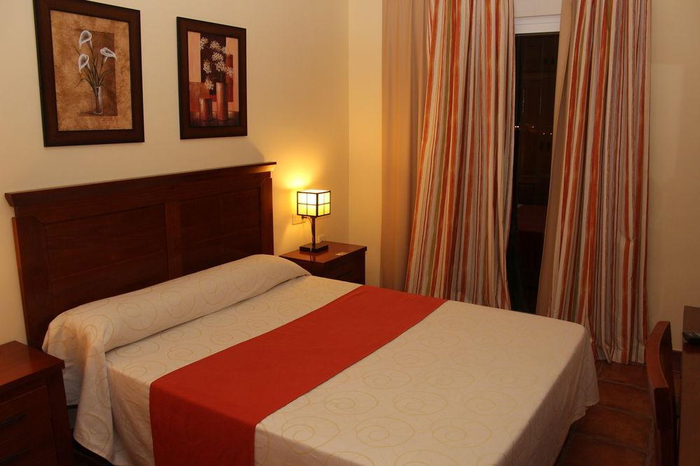 Hotel Casa Vazquez Малага Экстерьер фото
