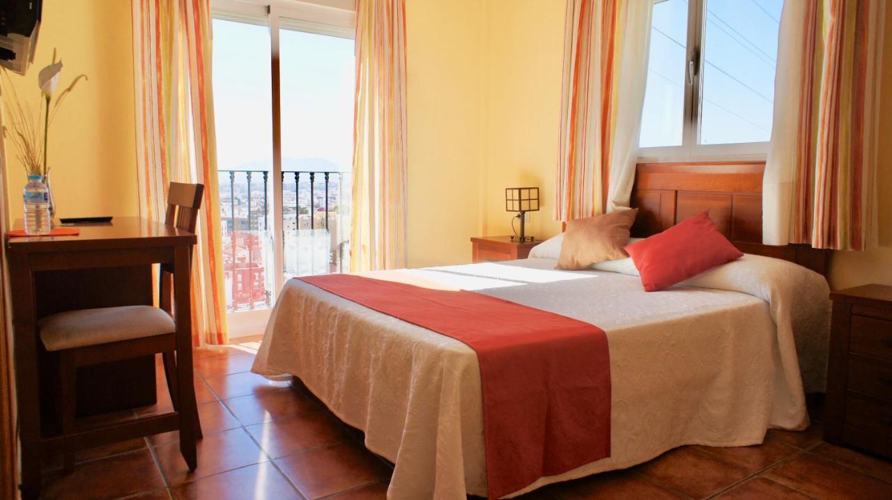 Hotel Casa Vazquez Малага Экстерьер фото